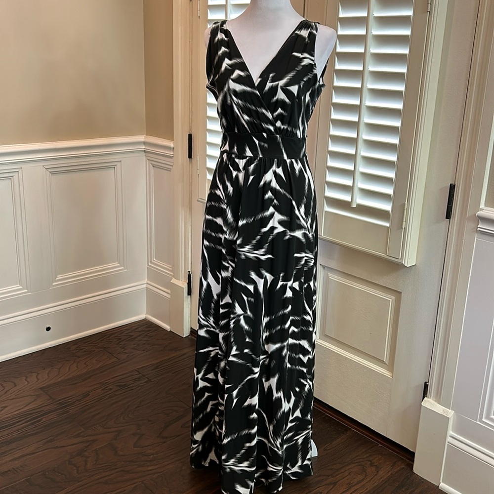 Garnet Hill maxi dress. Black/White print. Size 00 (fits like a XS/S)  EUC